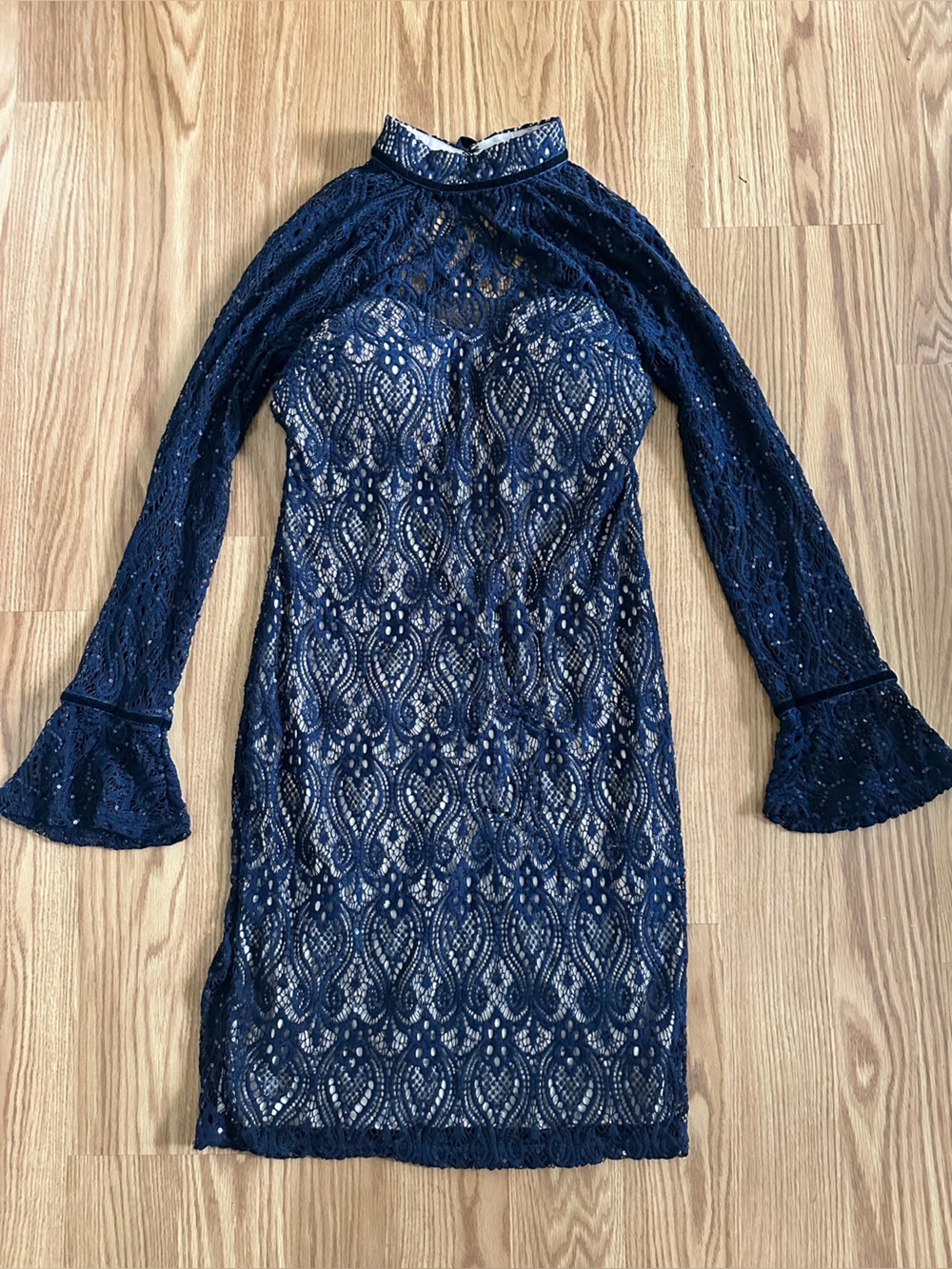 Sequin Hearts Navy Blue Lace Bodycon Dress Bell Sleeves Size 13